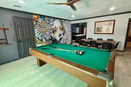 Newly updated Cozy Home with Pool, Patio, BBQ! 5BR - Image 2