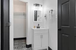 Newly updated Cozy Home with Pool, Patio, BBQ! 5BR