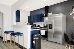 New Design Home with Pool, Patio, BBQ! 5BR 9 beds