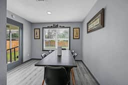 Charming 1940 bungalow 4mi downtown & 2mi Heights