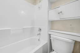Newhouse/Grill/East houston/Channelview/Baytown/Sleeps 8 - Four-Bedroom House - Image 4