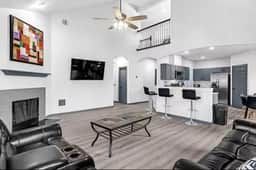 New 5BR/2.5 Ba. Hwy6/Copperfield - Image 3