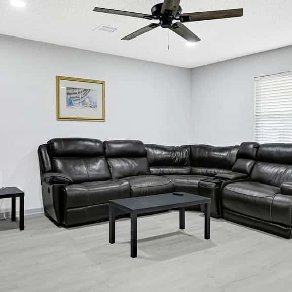 Large Updated Baytown Home • 5BR/3BA • Sleeps 12 - Image 1