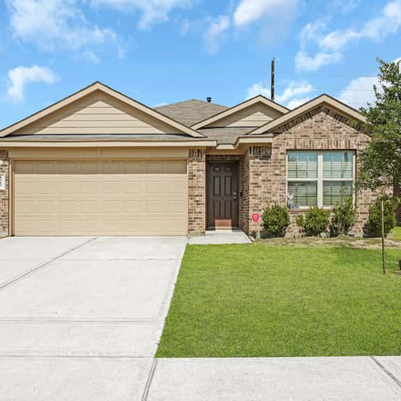 Newhouse/Grill/East houston/Channelview/Baytown/Sleeps 8 - Four-Bedroom House - Image 1