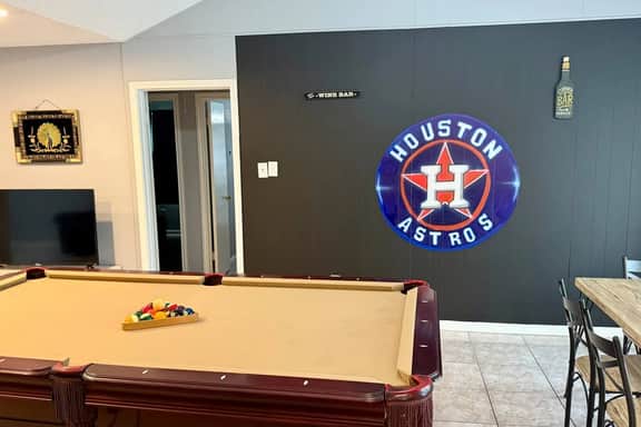 Private Pool, Pool Table, Outdoor kitchen,Spa
