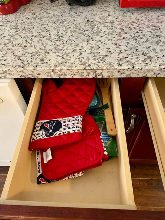 IAH/Guesthouse with Kitchen - Image 5