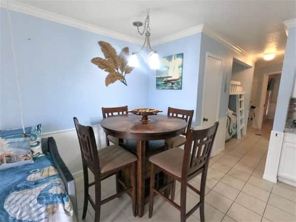 Beach/Poolfrontcondo - Image 3