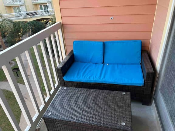 Beach/Poolfrontcondo - Image 1